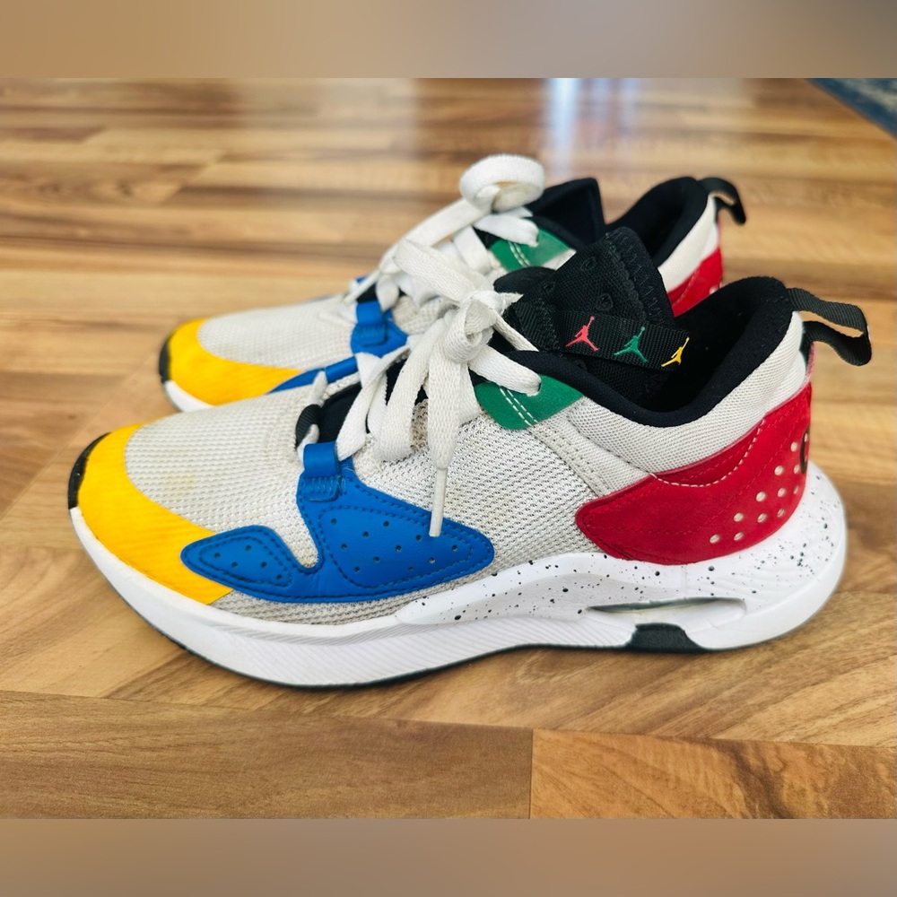 Nike Air Jordan Cadence Olympic Rings Youth Size 4Y Sneaker Red Yellow Blue Shoe